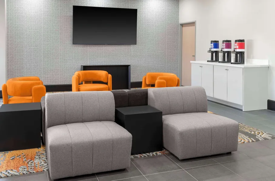 Hampton Inn Olathe hotel detail image 2