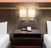 La Quinta Inn & Suites by Wyndham Olathe hotel detail image 4