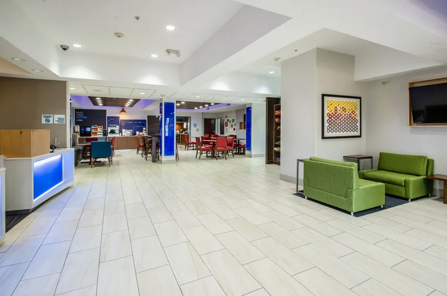 Holiday Inn Express & Suites Olathe South by IHG hotel detail image 6