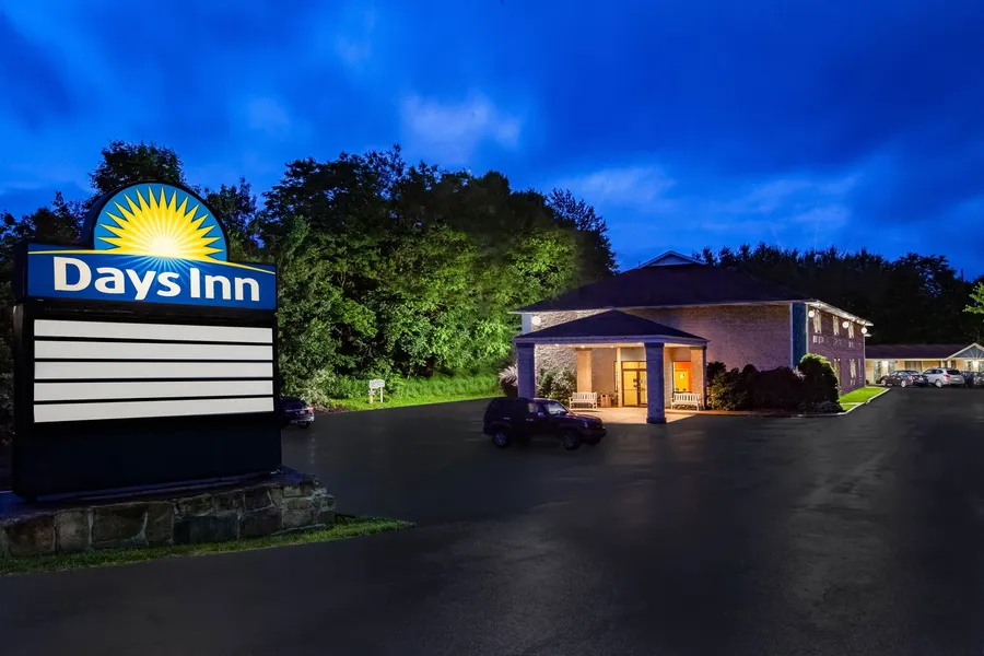 Days Inn by Wyndham Donegal hotel detail image 2