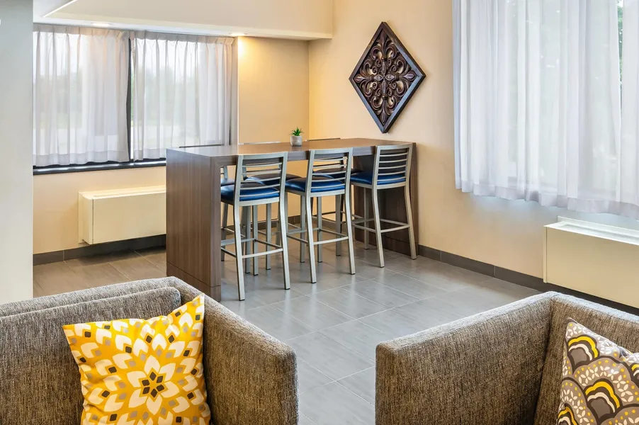 Comfort Inn East hotel detail image 6