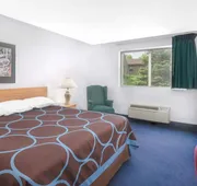 Super 8 by Wyndham Kingston hotel detail image 5