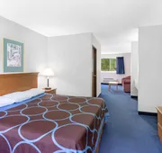 Super 8 by Wyndham Kingston hotel detail image 7