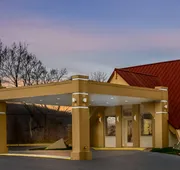 Econo Lodge Inn & Suites Binghamton hotel detail image 3