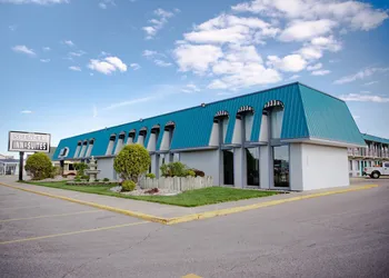 Spencer Inn and Suites hotel thumbnail 5
