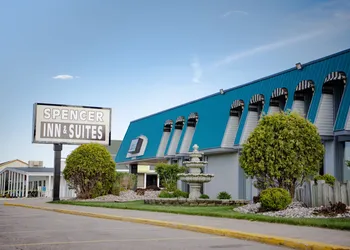 Spencer Inn and Suites hotel thumbnail 7