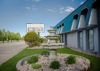 Spencer Inn and Suites hotel thumbnail 8
