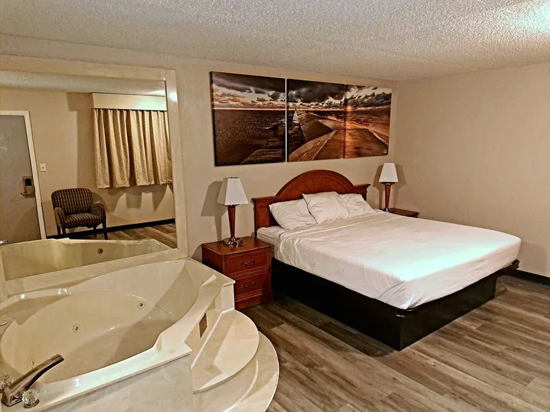 Days Inn & Suites by Wyndham Port Huron hotel detail image 6