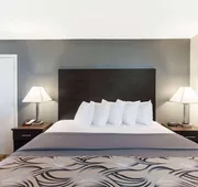 Days Inn by Wyndham Ennis hotel detail image 3