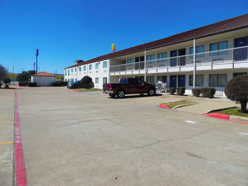 Motel 6 Ennis, TX hotel detail image 2