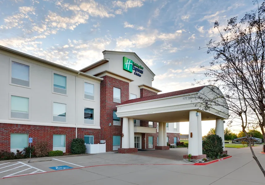 Holiday Inn Express Hotel & Suites Cleburne by IHG hotel detail image 6