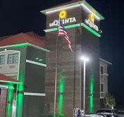 La Quinta Inn & Suites by Wyndham Alvarado hotel detail image 4