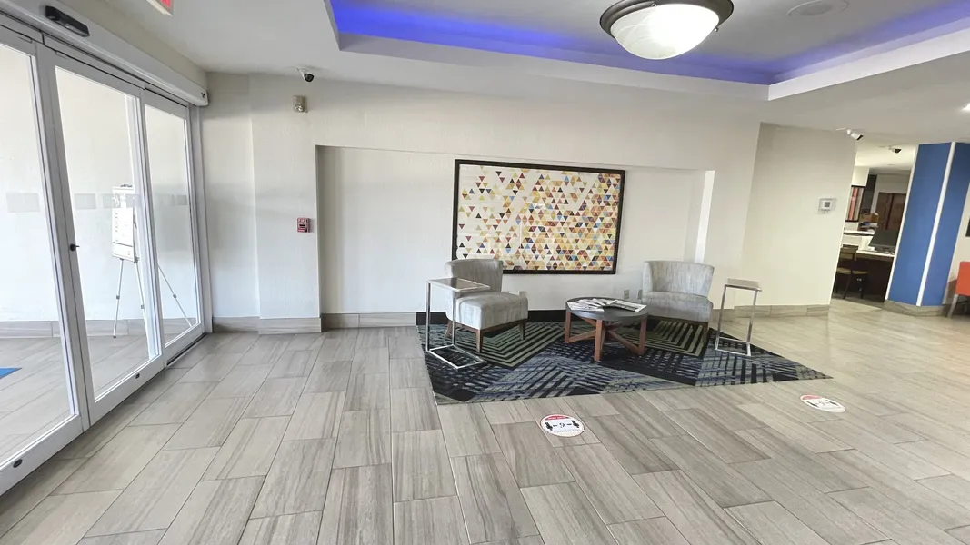 Holiday Inn Express Hotel & Suites Decatur by IHG hotel detail image 2