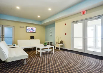 Best Way Inn Cleburne TX hotel thumbnail 4