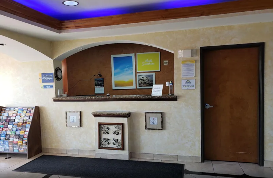 Days Inn & Suites by Wyndham Cleburne TX hotel detail image 2