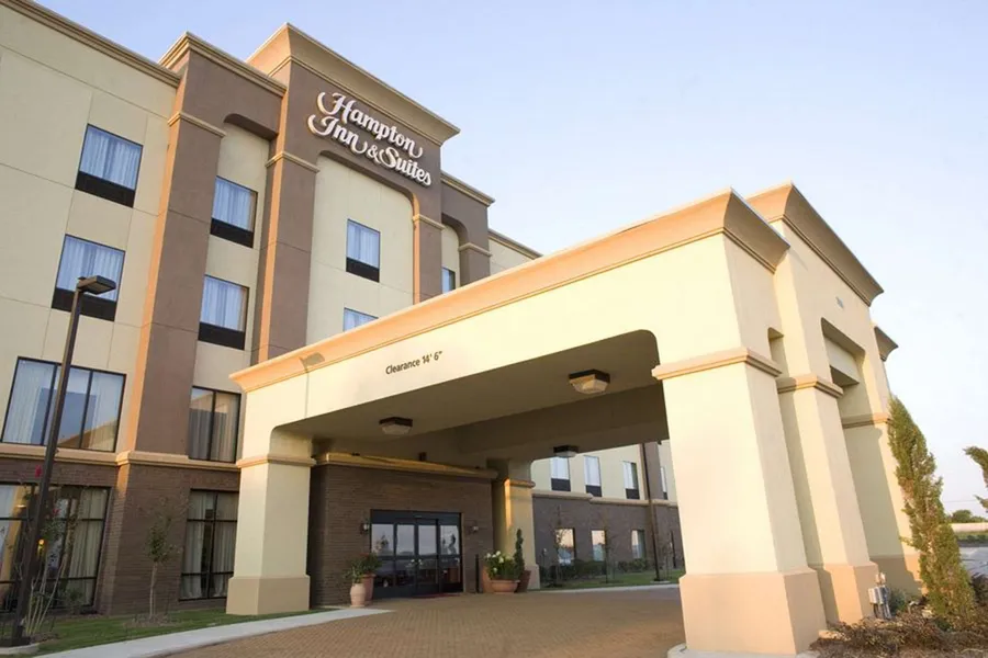 Hampton Inn & Suites Dallas-DeSoto hotel detail image 2