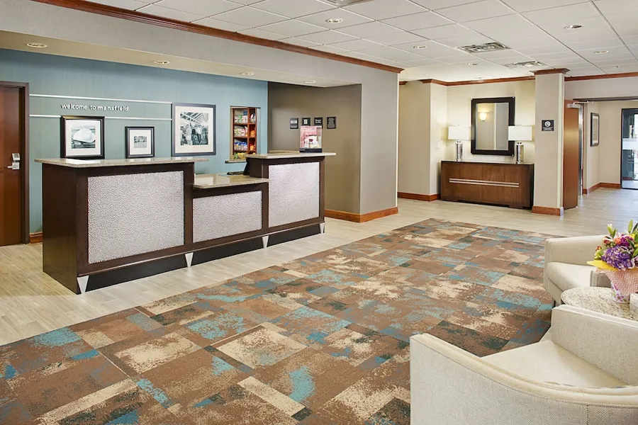 Hampton Inn & Suites Mansfield hotel detail image 2