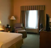 Holiday Inn Express Hotel & Suites Drums by IHG hotel detail image 4