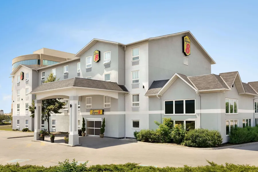 Super 8 by Wyndham Ajax/Toronto On hotel detail image 2