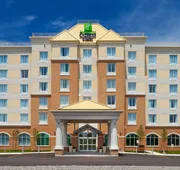 Holiday Inn Express Hotel & Suites CLARINGTON - BOWMANVILLE by IHG hotel detail image 3