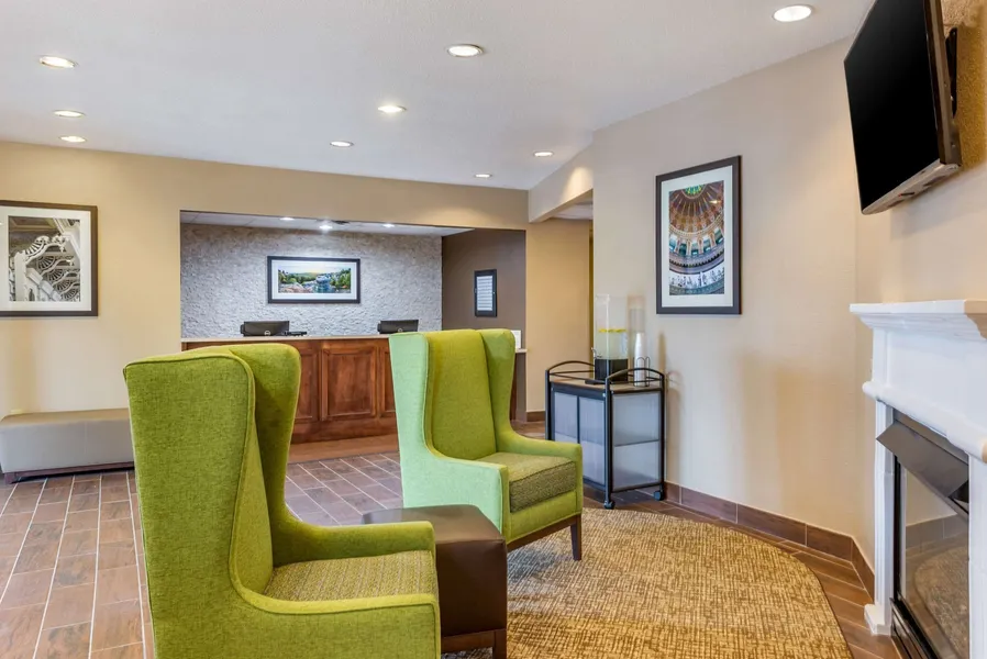 Comfort Inn DeKalb - University Area hotel detail image 2