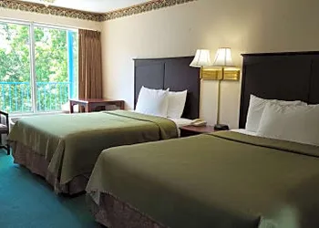 Ozarka Lodge Eureka Springs hotel thumbnail 7