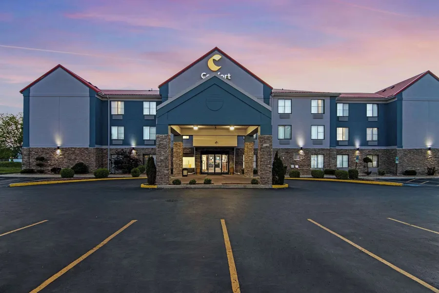 Comfort Suites near I-80 and I-94 hotel detail image 2