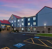 Comfort Suites near I-80 and I-94 hotel detail image 3