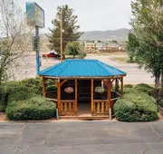 Salida Inn & Monarch Suites hotel detail image 4