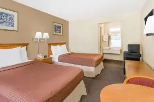 Days Inn by Wyndham Christiansburg hotel thumbnail 3