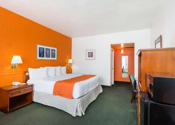 Howard Johnson by Wyndham Daleville/Roanoke North hotel thumbnail 6