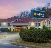 La Quinta Inn by Wyndham Radford hotel detail image 3