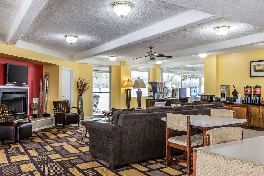 Econo Lodge Byron near Historic District - Warner Robins hotel detail image 6
