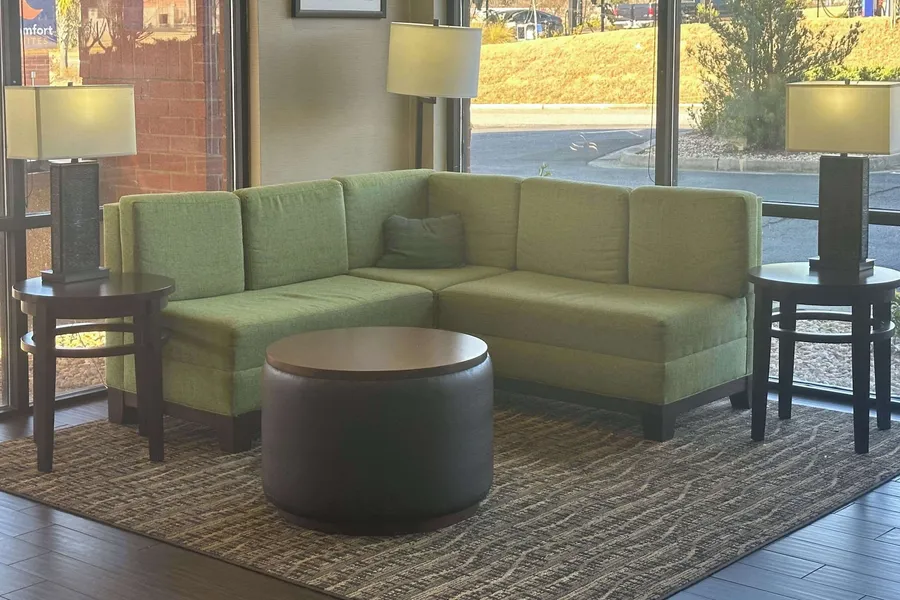 Comfort Suites Macon Northwest hotel detail image 2
