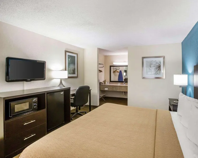 Quality Inn Macon West hotel detail image 6