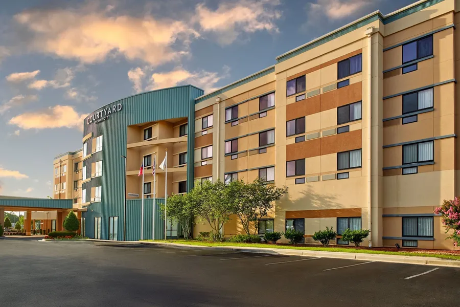 Courtyard by Marriott Warner Robins hotel detail image 2