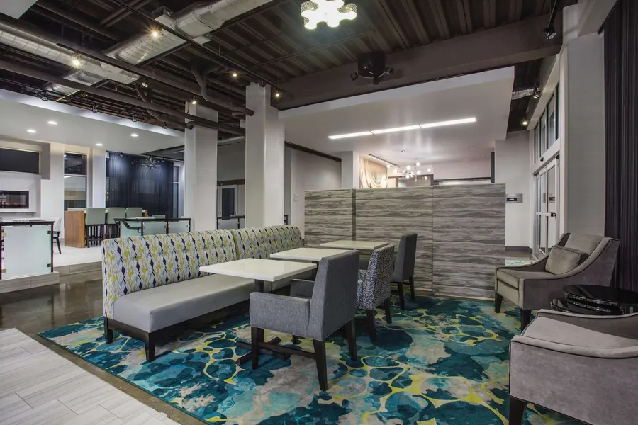 La Quinta Inn & Suites by Wyndham Winchester hotel detail image 2