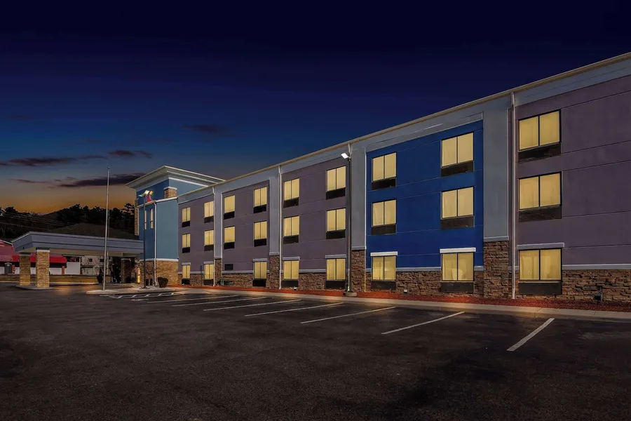 Comfort Suites Salem-Roanoke I-81 hotel detail image 2