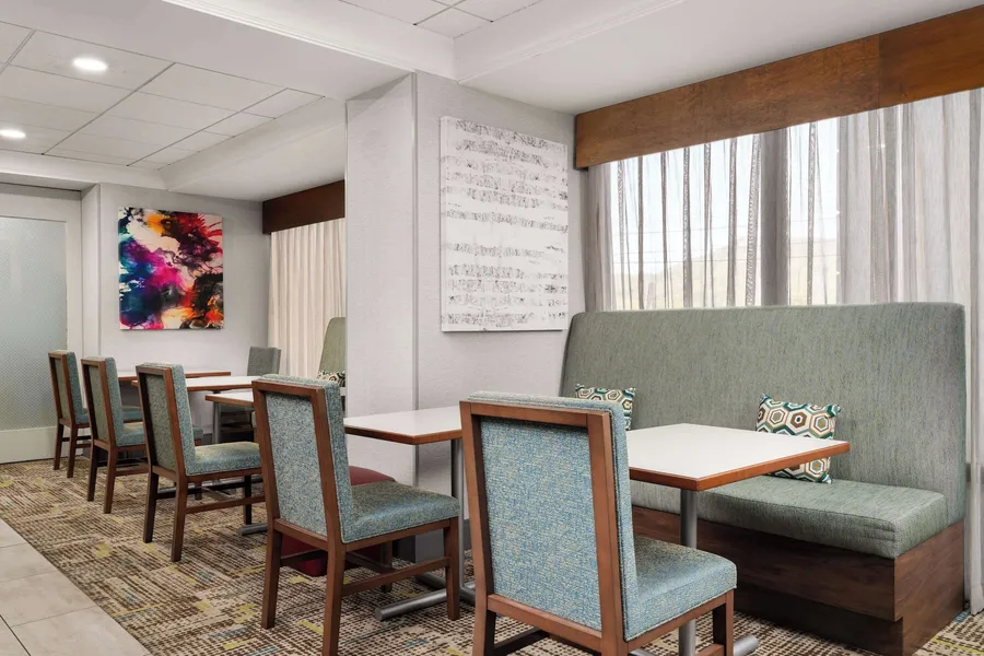 Hampton Inn Roanoke/Hollins - I-81 hotel detail image 2