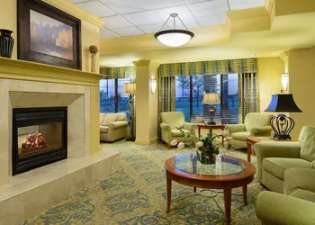Hampton Inn By Hilton Mt. Vernon hotel thumbnail 2