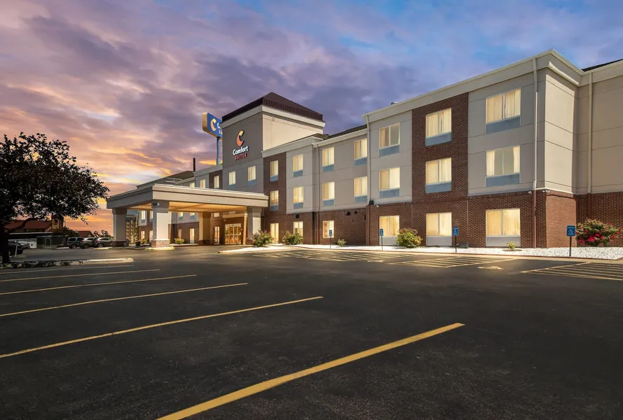 Comfort Suites Mount Vernon hotel detail image 6