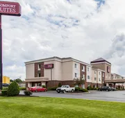 Comfort Suites Mount Vernon hotel detail image 7