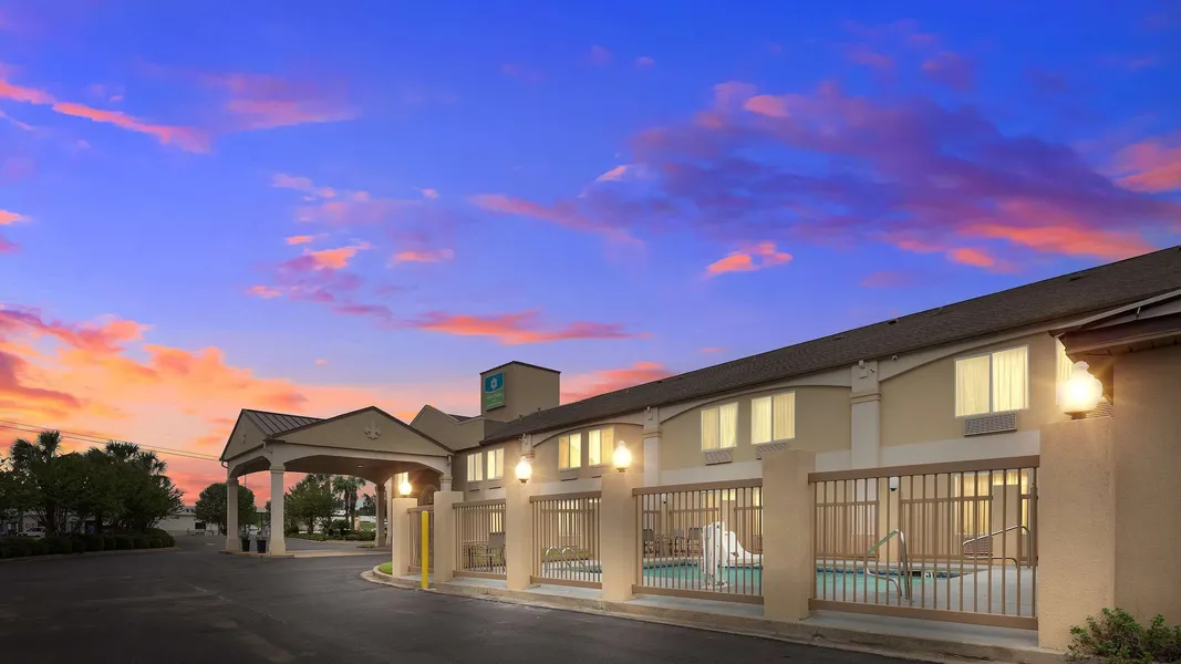 SureStay Hotel by Best Western Alexandria hotel detail image 2