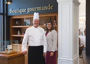 Hotel Chateau Laurier Quebec hotel thumbnail 6