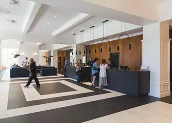 Hotel Chateau Laurier Quebec hotel thumbnail 8