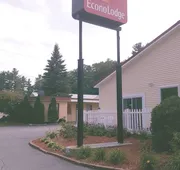 Econo Lodge Brattleboro South hotel detail image 7