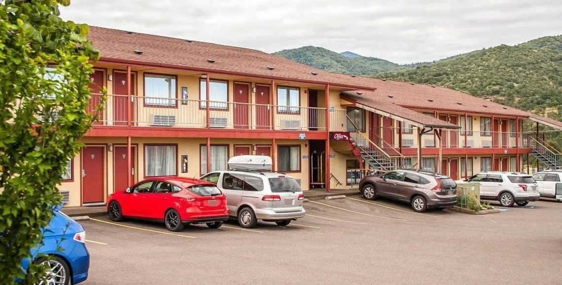 Ashland Valley Inn hotel detail image 2