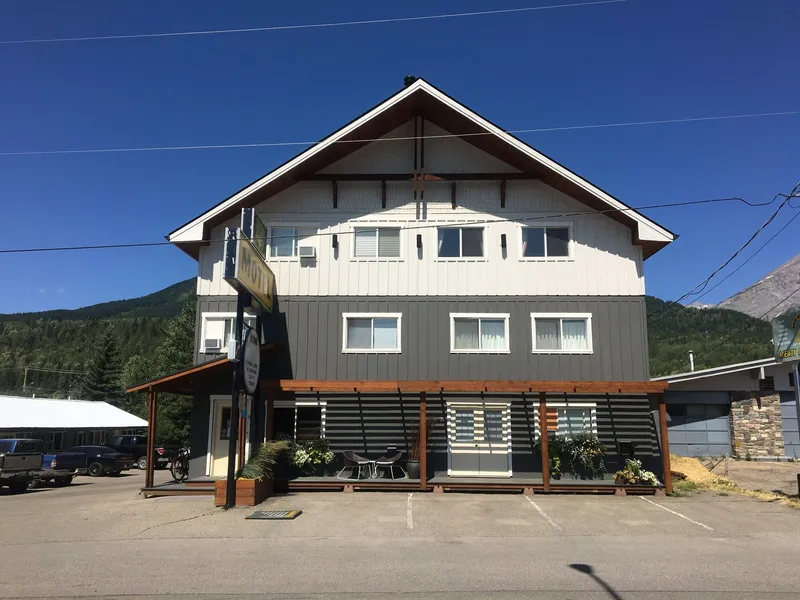 Snow Valley Lodging hotel detail image 2