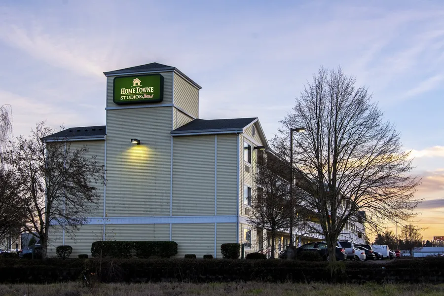 HomeTowne Studios by Red Roof Salem, OR hotel detail image 6