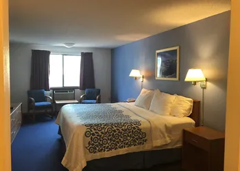 Days Inn by Wyndham Corvallis hotel thumbnail 2